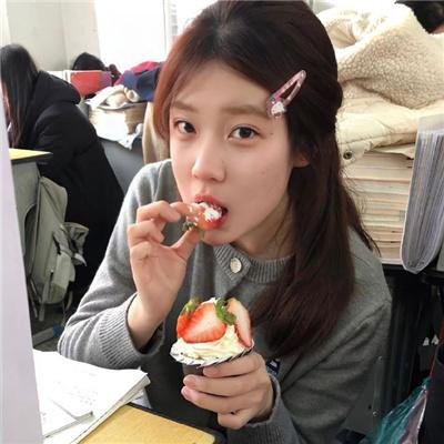 无敌的我是英雄爸爸和精灵妈妈的女儿